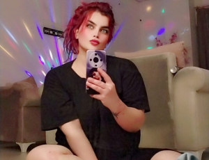 مرحبا انا توليب اقيم في اربيل انا مستعد ل ممارسة الجنس الرومنسي والجميل