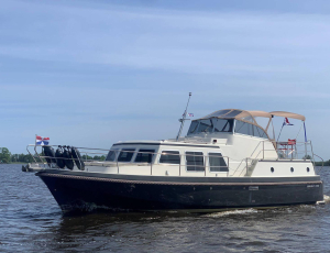 Bateau à moteur Euphoria | Vacances 1300