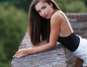 한국 에스코트 업무?