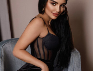 VIP ескорт-супроводі для молодих дам