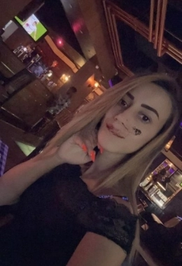 Escort model Lil in Muscat