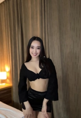 Escort model Adel in Dubai