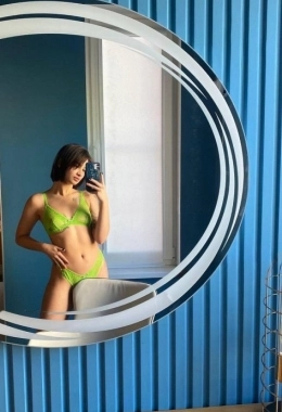 Escort model Kaya Finch in Doha