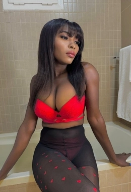 Escort model Candy in Doha