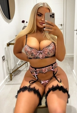 Escort model Hannah in London