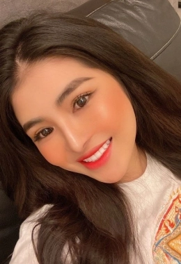 Escort model Jenna in Manama