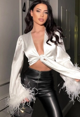 Alina 在 迪拜 的陪伴模特