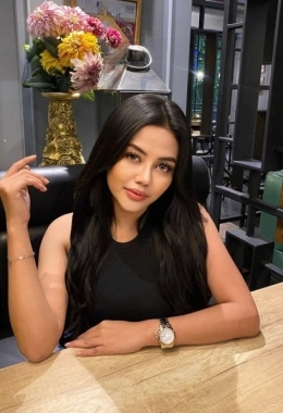 Escort model Tashya in Bali