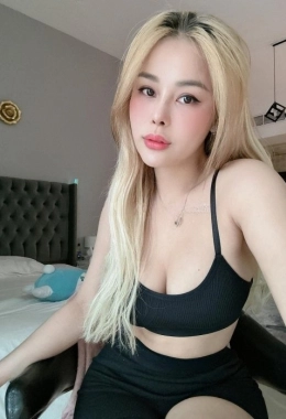 Escort model Annie in Dubai