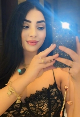 Escort model Maya in Dubai