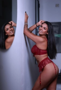 Escort model Olivia Muniz in Barcelona