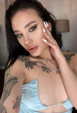 Escort model Alice in Bali