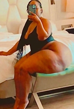 Escort model Nina in Dubai