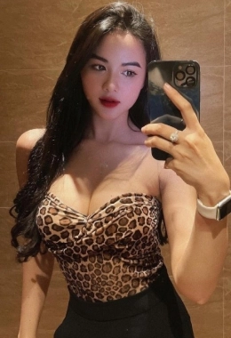 Escort model Regina in Doha