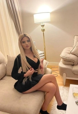 Escort model Swetleena in Istanbul