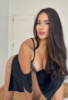 Escort model Nicole in Pristina