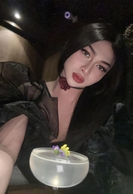 Modèle d'escorte Natty à Paris