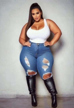 Escort model Cassie in Dubai