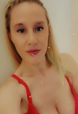 Escort model Julia in Arlon