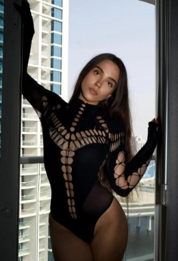 Escort model Melina in Dubai