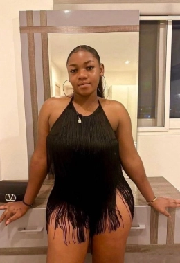 Escort model Mollie in Accra