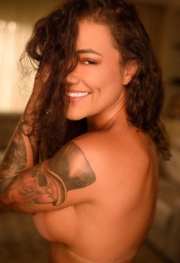 Escort model Biianca in Agios Nikolaos