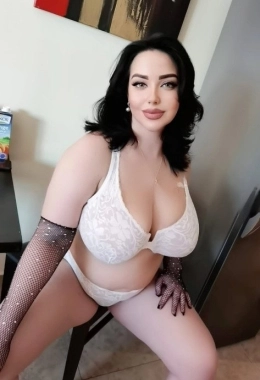 Escort model Sisi in Savyon