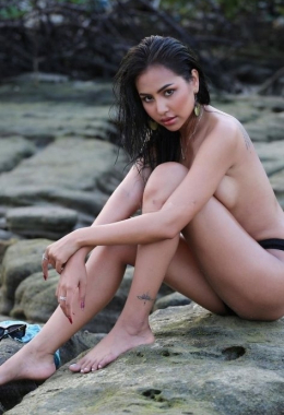 Escort model Elysia in Dubai