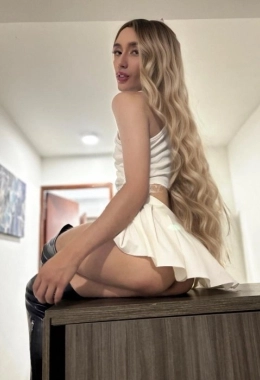 Escort model Crystal in Valletta