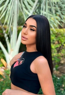 Modèle d'escorte Courtney à Paris