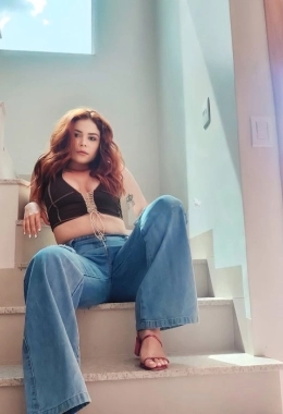 Escort model Mariana in London