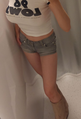 Escort model Mikki in Alicante