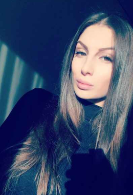 Su にいるエスコートモデル アンカラ