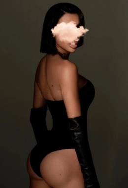 Escort model Trans Zaya in London