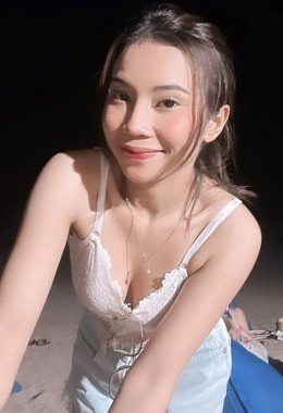 Escort model Sherly in Bali